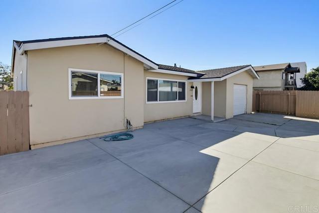 Building Photo - 1685 Donax Ave