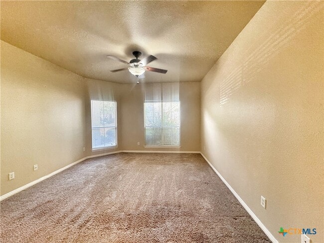 Building Photo - 2263 Kensington Way