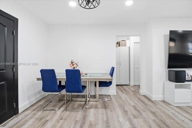 Building Photo - 7551 Polk St