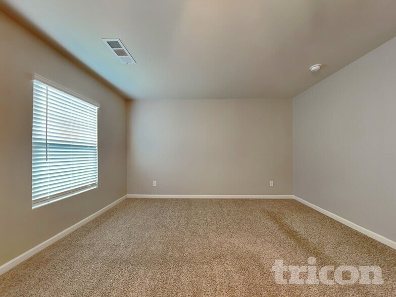 Building Photo - 243 Hummingbird Trail