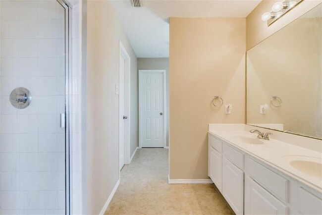 Building Photo - 7826 Northfork Hollow Ln