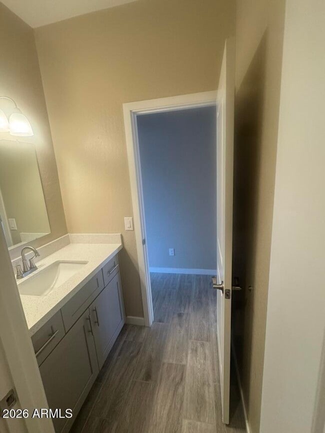 Building Photo - 15235 S Country Club Dr