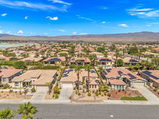 Building Photo - 74068 Kokopelli Cir