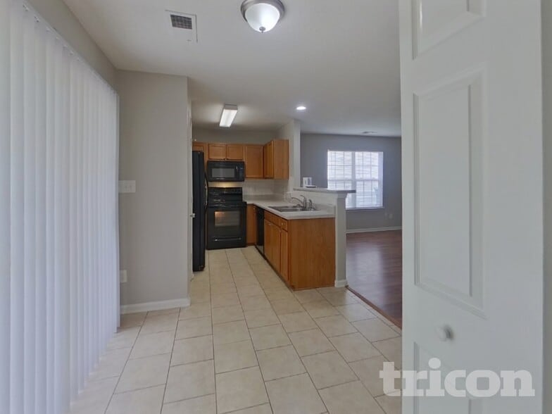 Building Photo - 6417 Sunman Rd