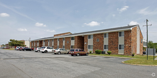 Miramar Apartments - 7131 Sewells Point Rd Norfolk VA 23513 | Apartment ...