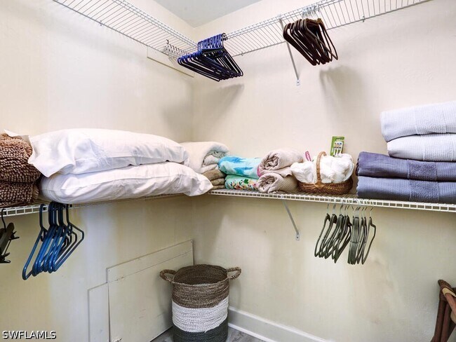 Building Photo - 625 97th Ave N