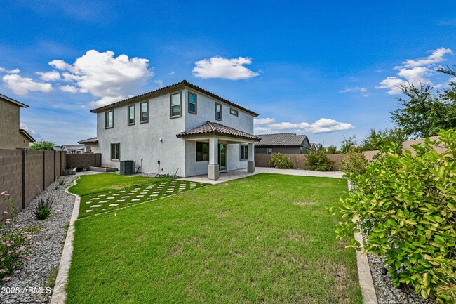 Building Photo - 7027 S 13th Way