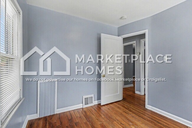 Building Photo - 1130 21st St