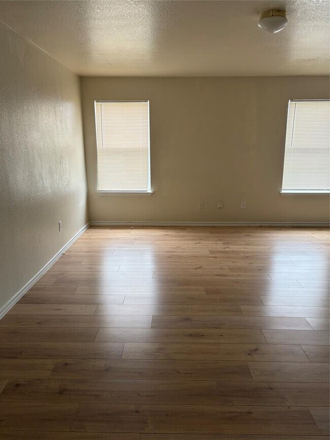 Building Photo - 11805 Stoney Meadow Dr