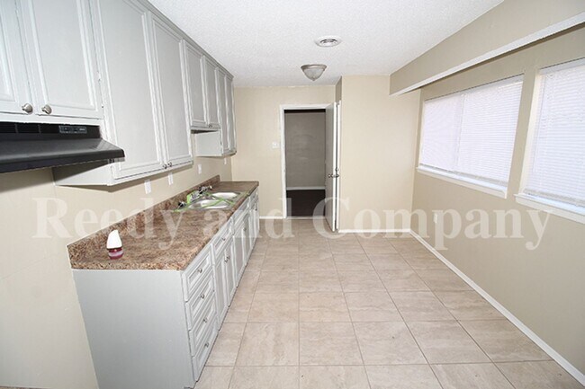 Building Photo - 5158 Breckenwood Dr