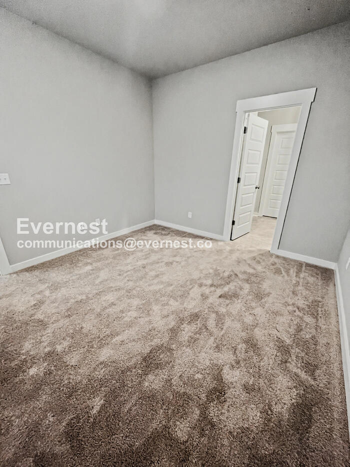 Building Photo - 710 Mickelson Wy