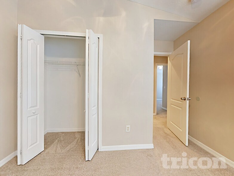 Building Photo - 7524 Maroon Peak Dr