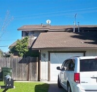 Building Photo - 7758-7760 Pompei Court