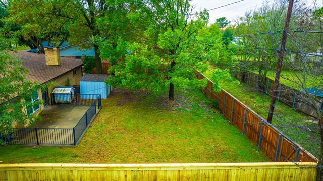 Building Photo - 136 Poinsettia Cir