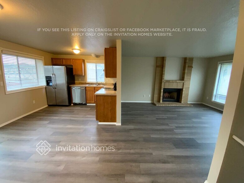 Building Photo - 7826 N Woodworth Ave