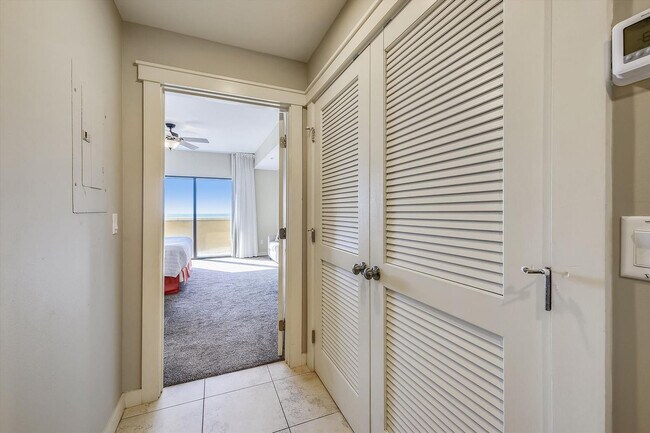 Building Photo - 15100 Front Beach Rd