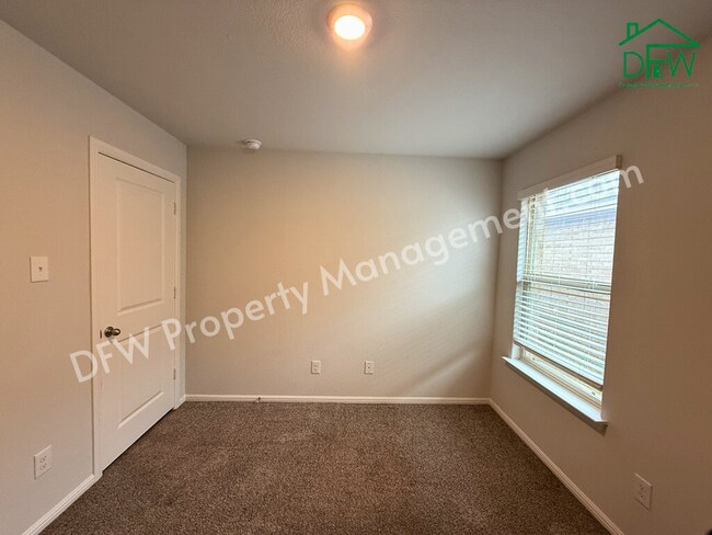 Building Photo - Beautiful 4 Bedroom 2 Bathroom Home for Lease in Crowley