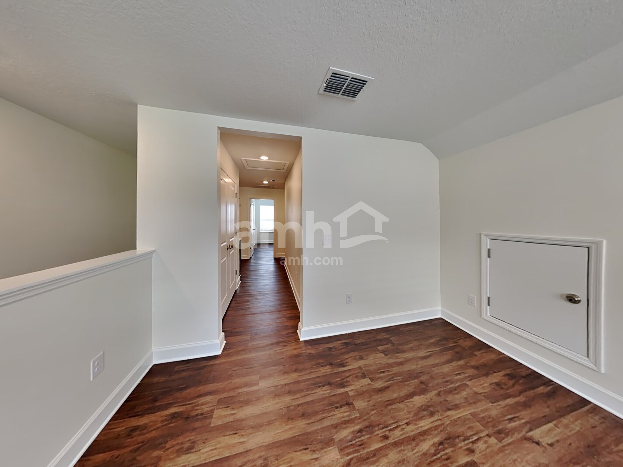 Building Photo - 1135 Walden Pond Dr