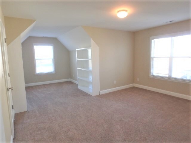 Building Photo - 400 Sarazen Drive