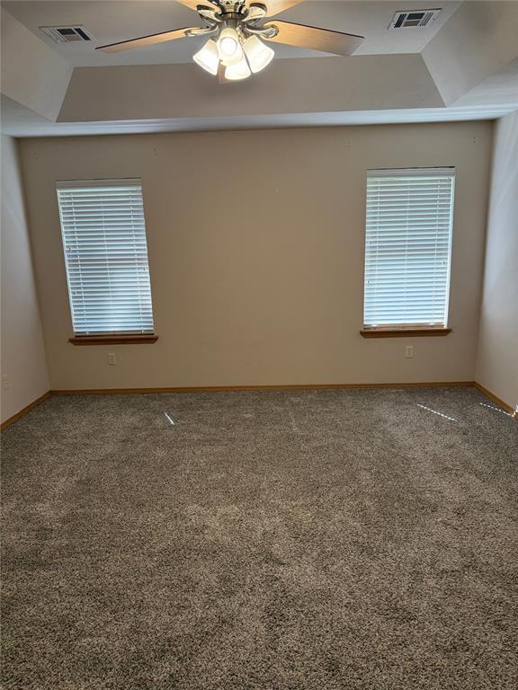 Building Photo - 716 Eastridge Dr