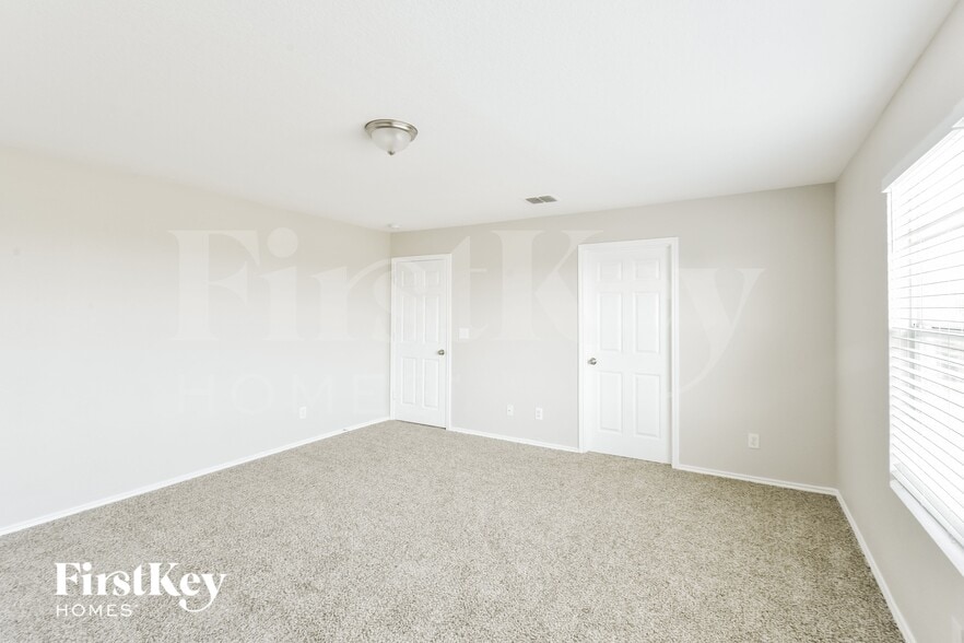 Building Photo - 9422 Copper Mist