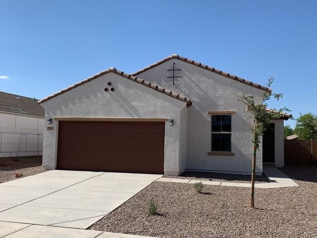 Building Photo - This stunning 4-bedroom, 2-bathroom home l...