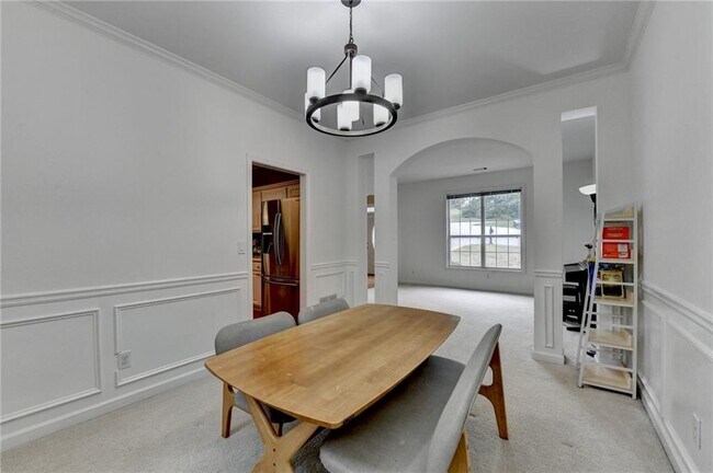 Building Photo - 2172 Woodbriar Dr