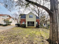 Building Photo - 810 Madison St