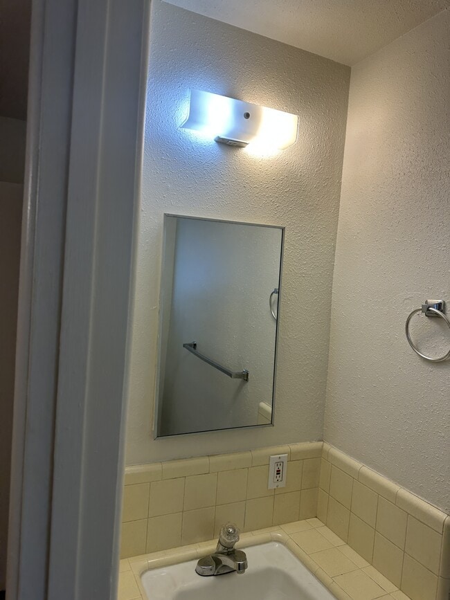 Building Photo - 1540 Goldenwood Dr
