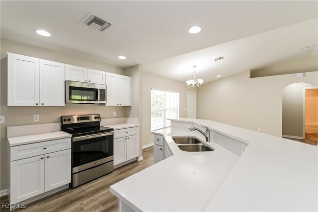 Building Photo - 1220 NW 26th Ave