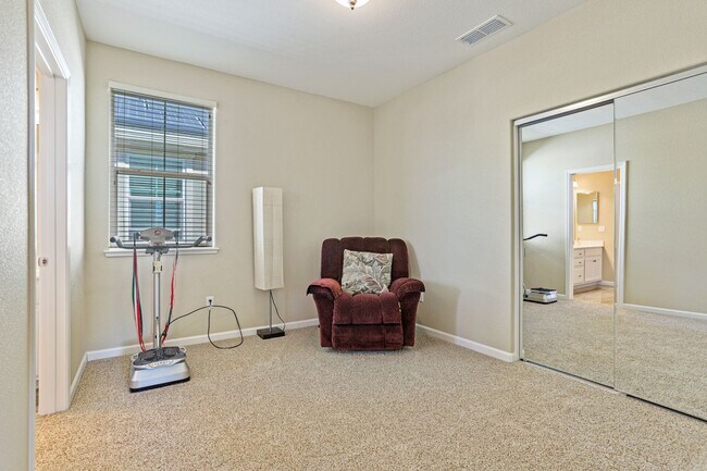 Building Photo - Beautiful home in desirable Spring Lake community Woodland