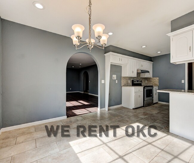 Building Photo - 11308 Bel Air Pl