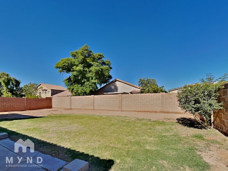 Building Photo - 7922 W Whyman Ave