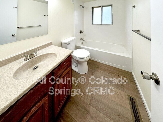 Building Photo - 1389 Commanchero Ct