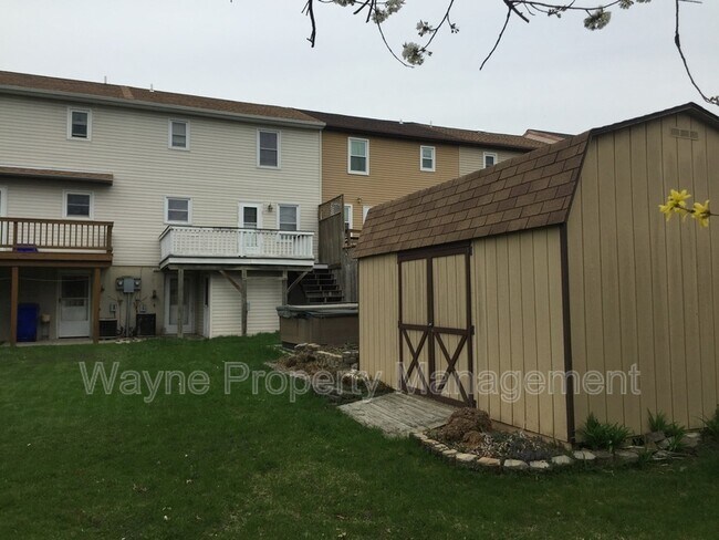 Building Photo - 112 Virginia Ave