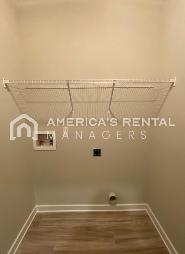 Building Photo - Home for Rent in Jemison, A!! COMING SOON. Sign a 13 month lease by 3/15 to GET 1 MONTH FREE RENT!!