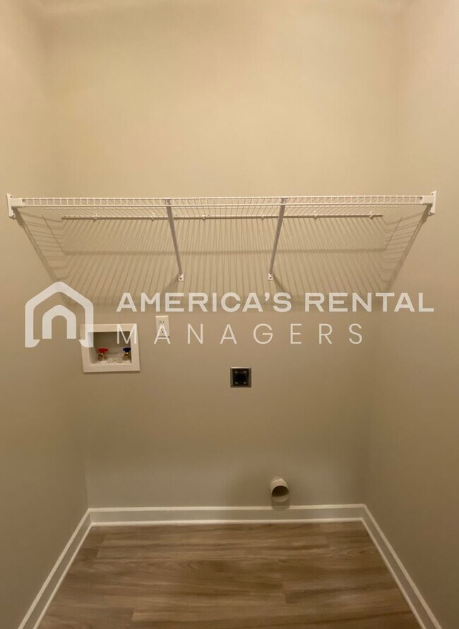 Building Photo - Home for Rent in Jemison, A!! Sign a 13 Month Lease by 5/15/26 to get 1 MONTH FREE RENT!!