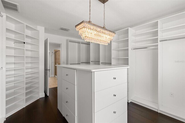 Building Photo - 10144 Arbor Run Dr