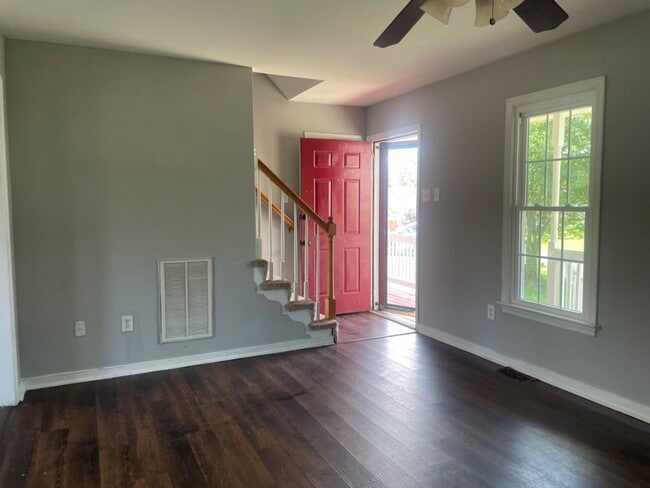 Building Photo - 4433 Hungary Glen Terrace