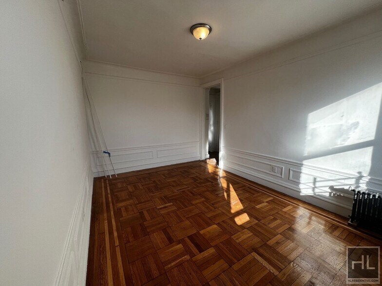 Building Photo - MORRIS AVENUE