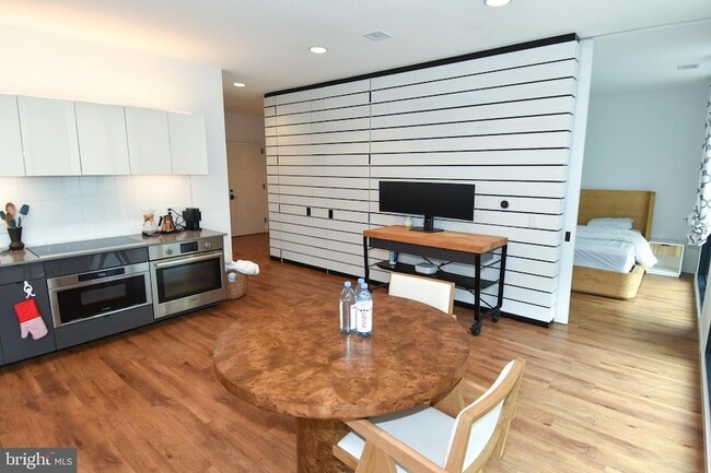 Building Photo - 57 N Street NW Unit UNIT 225