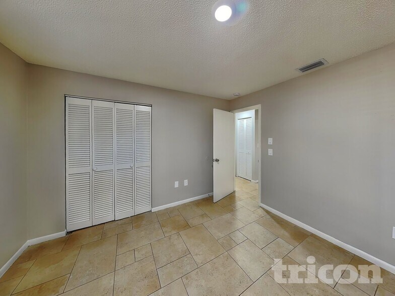 Building Photo - 4387 Pasadena Cir