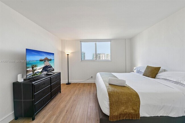 Building Photo - 19370 Collins Ave