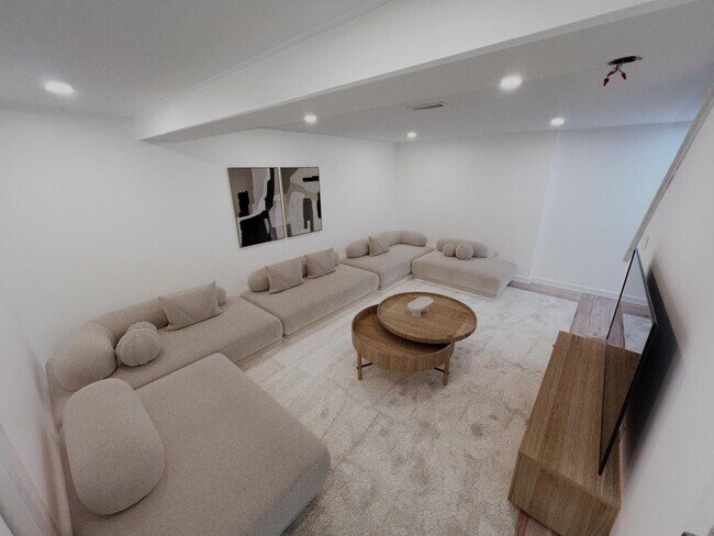 Building Photo - 4869 Stoneybrook Blvd