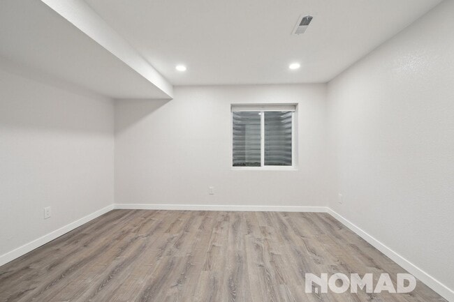 Building Photo - Charming 3BR Townhome in Centennial