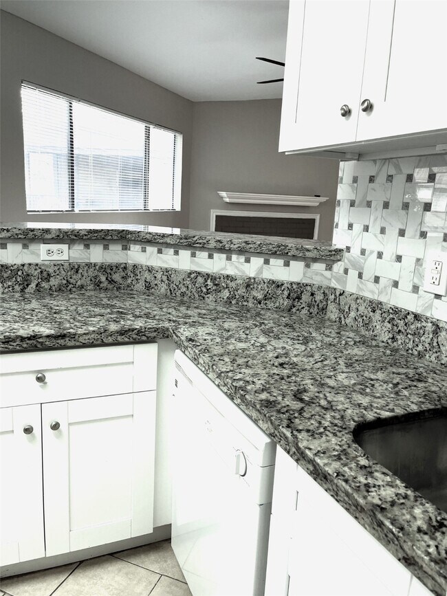 Primary Photo - 7200 T C Jester Blvd