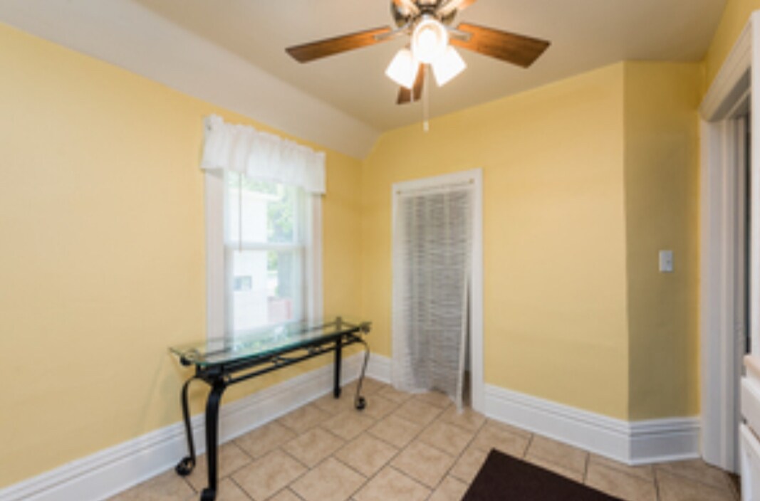 Building Photo - 2037 Gabriel Ave