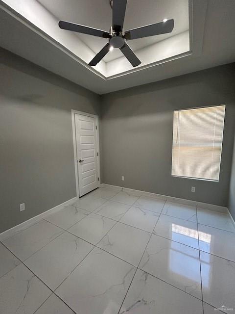 Building Photo - 1122 Country Club Drive