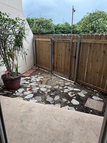 Private patio - 2045 N 3rd St