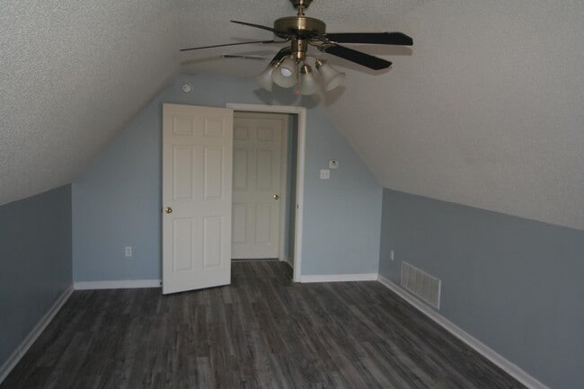 Building Photo - 5707 Antler Trail